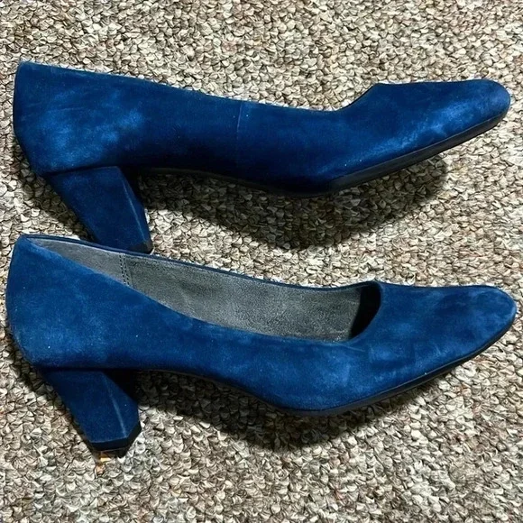 Aerosoles Heelrest blue velour heels size 10 - Picture 2 of 5